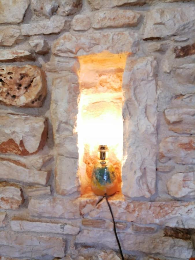 Mala Kuca Sa Velikim Grijanim Bazenom Antonio Villa Šišan Bagian luar foto